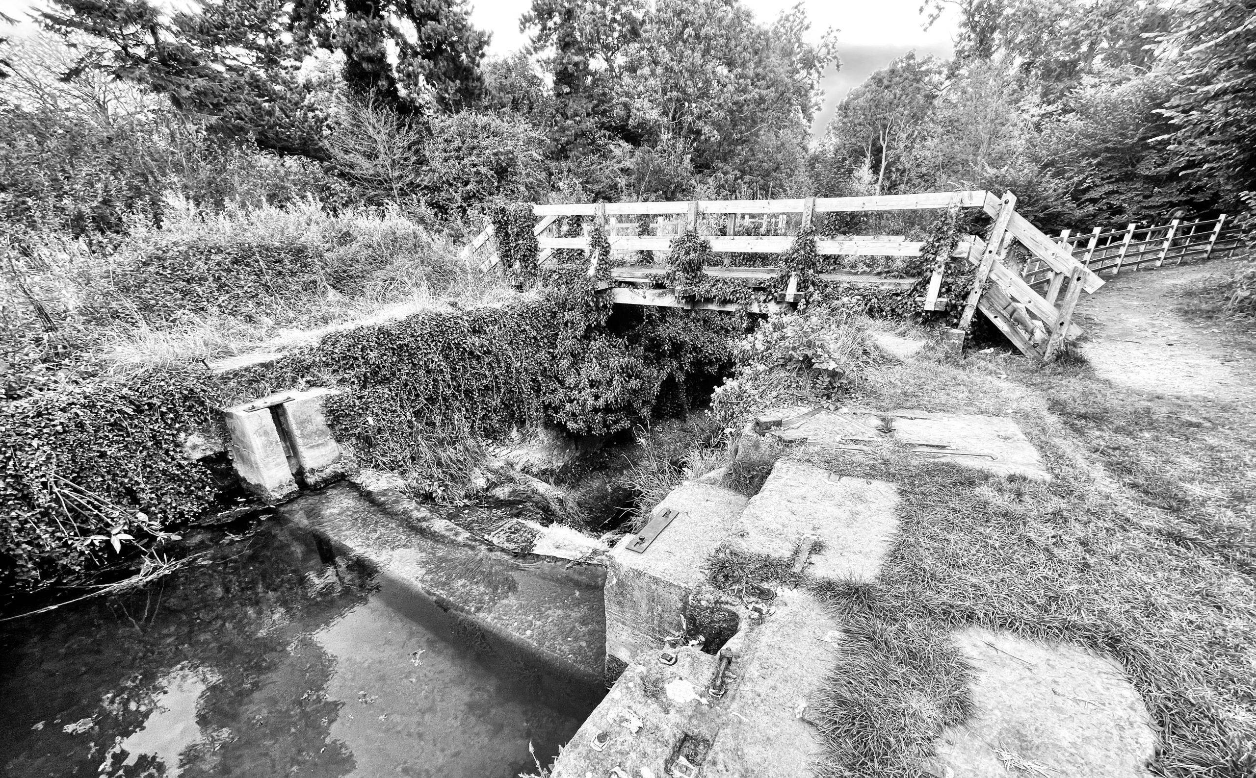 Weir and lock on the River Slea