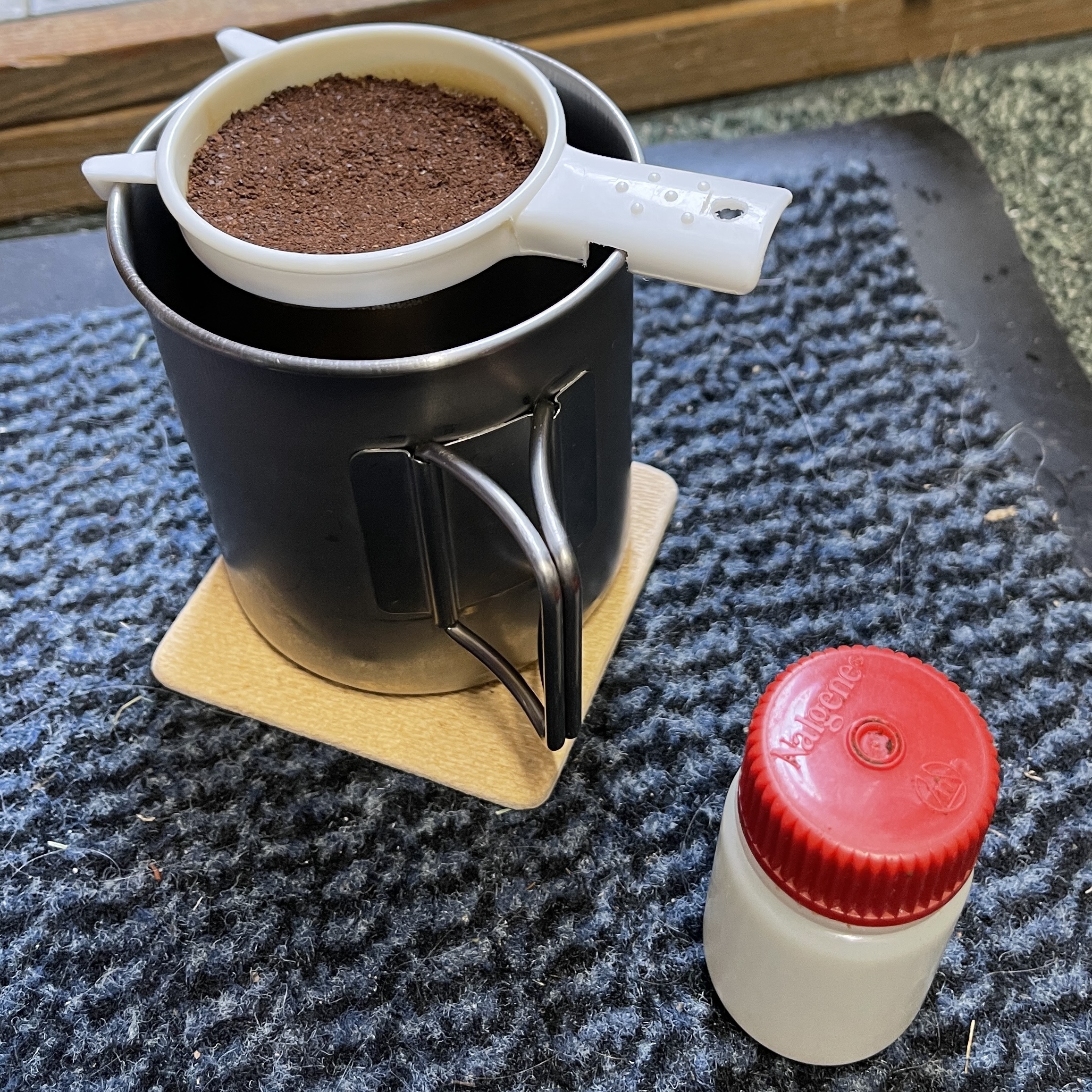 Light and simple bushcraft coffee gear