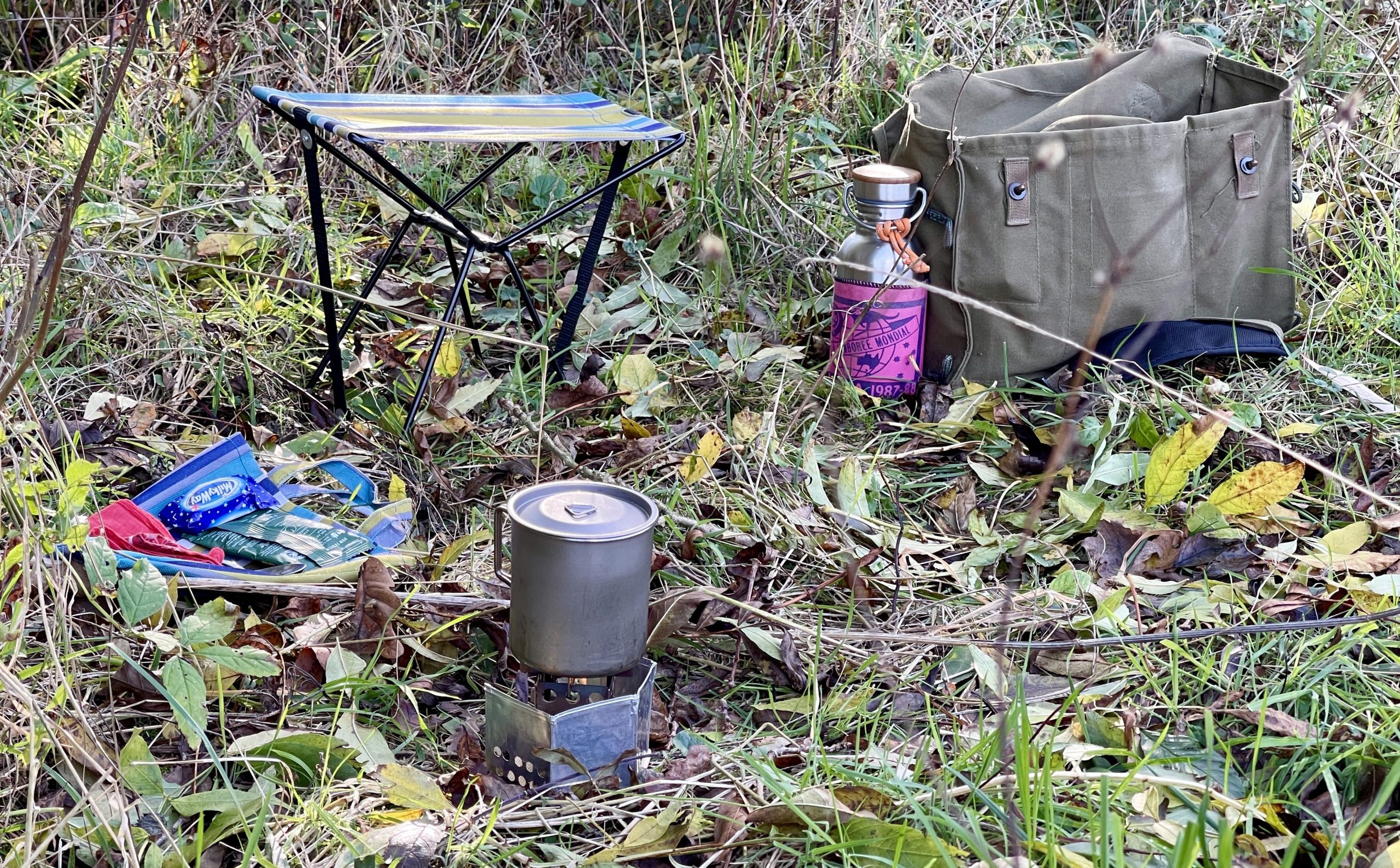 Lightweight bushcraft cooking gear in a Finnish haversack