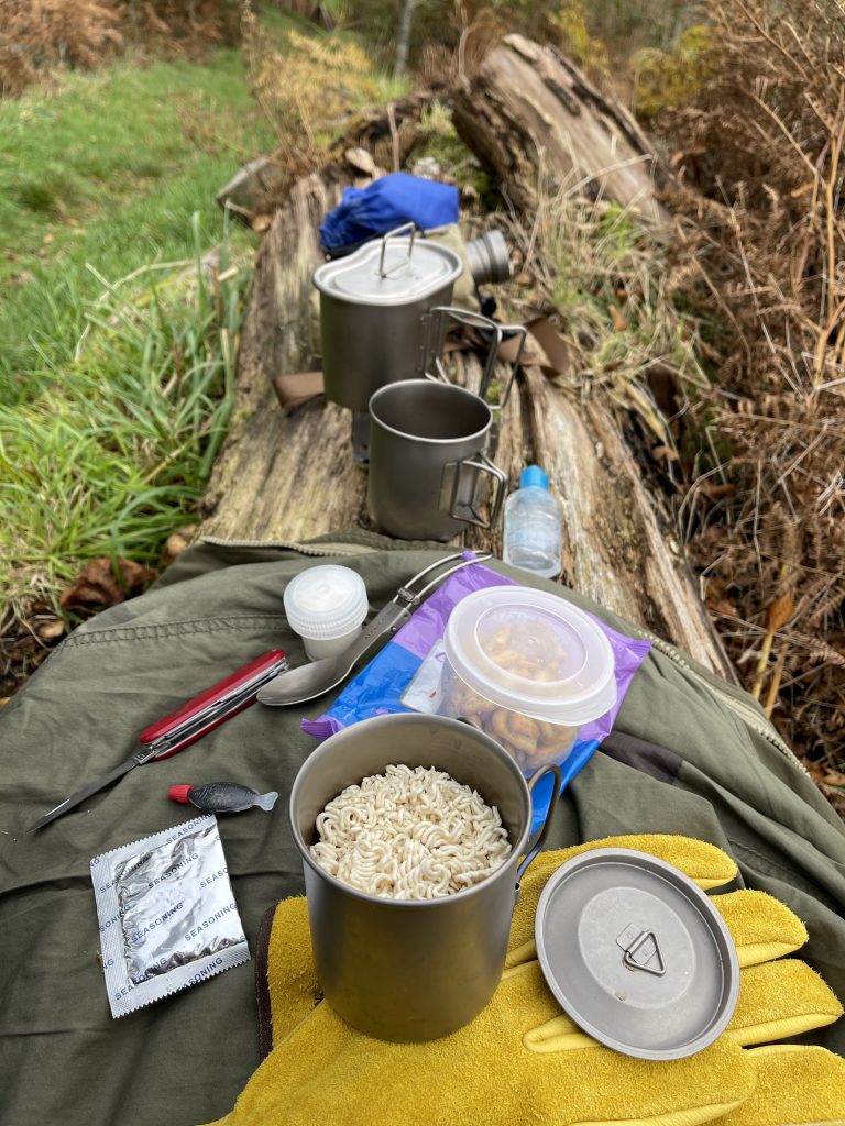 Lightweight woodcraft lunch