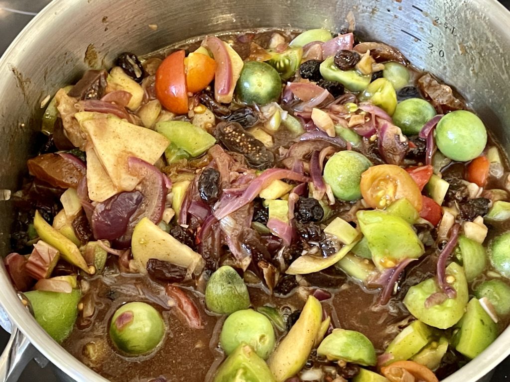 green tomato and fruit chutney