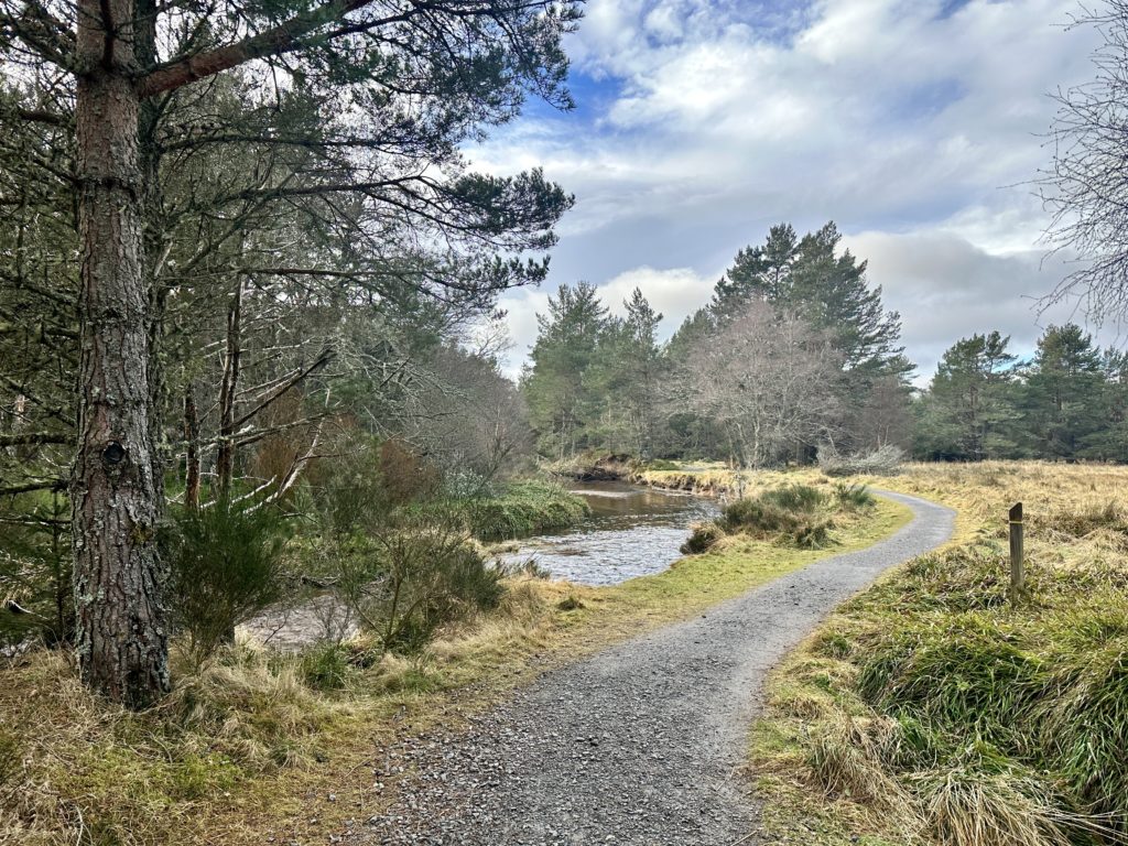 Footpath following Abhainn Ruigh-eunachan