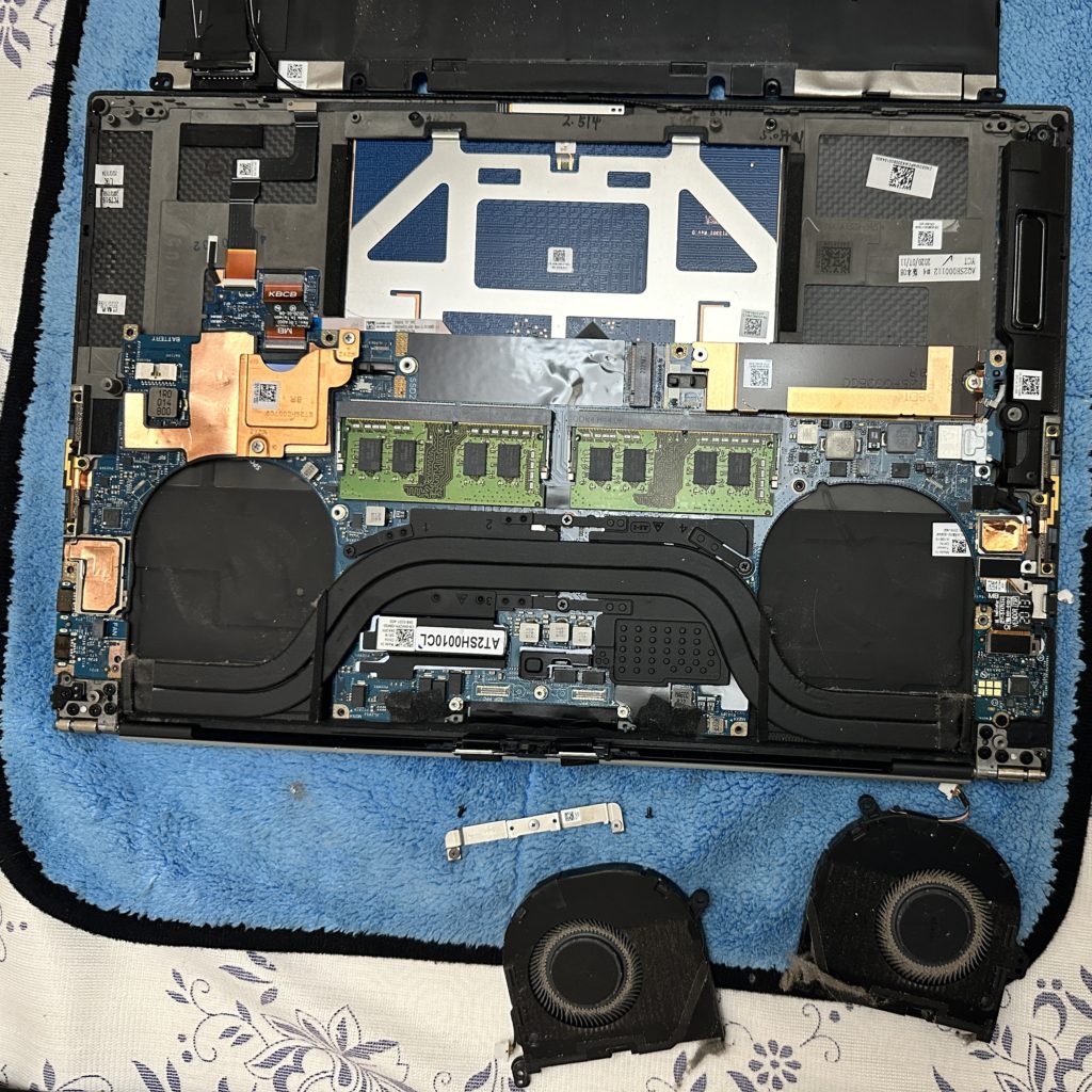 Open Dell laptop