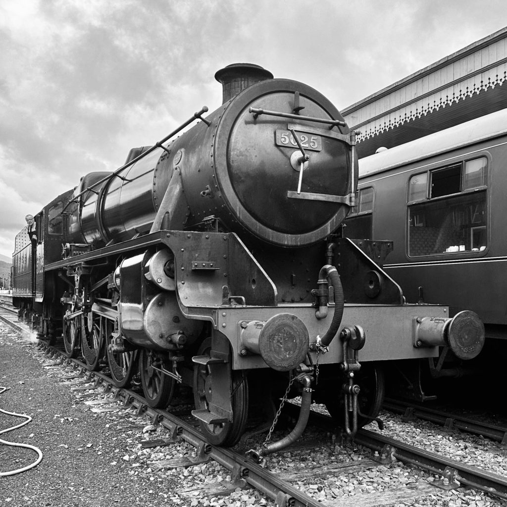Strathspey Railway 5025 engine